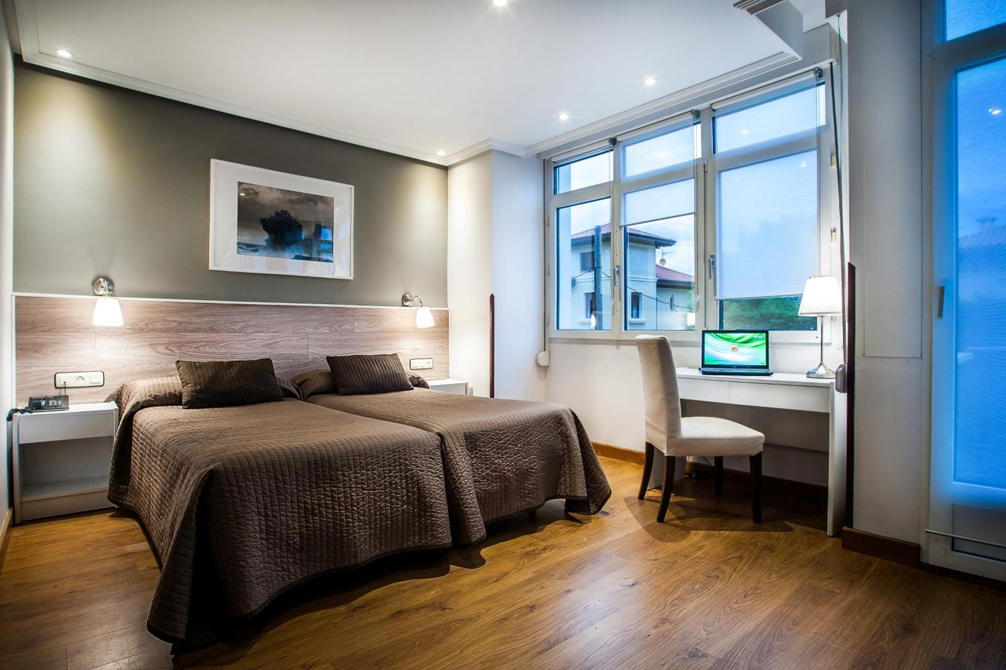 ריבאדסלה Hotel Don Pepe Ria חדר תמונה
