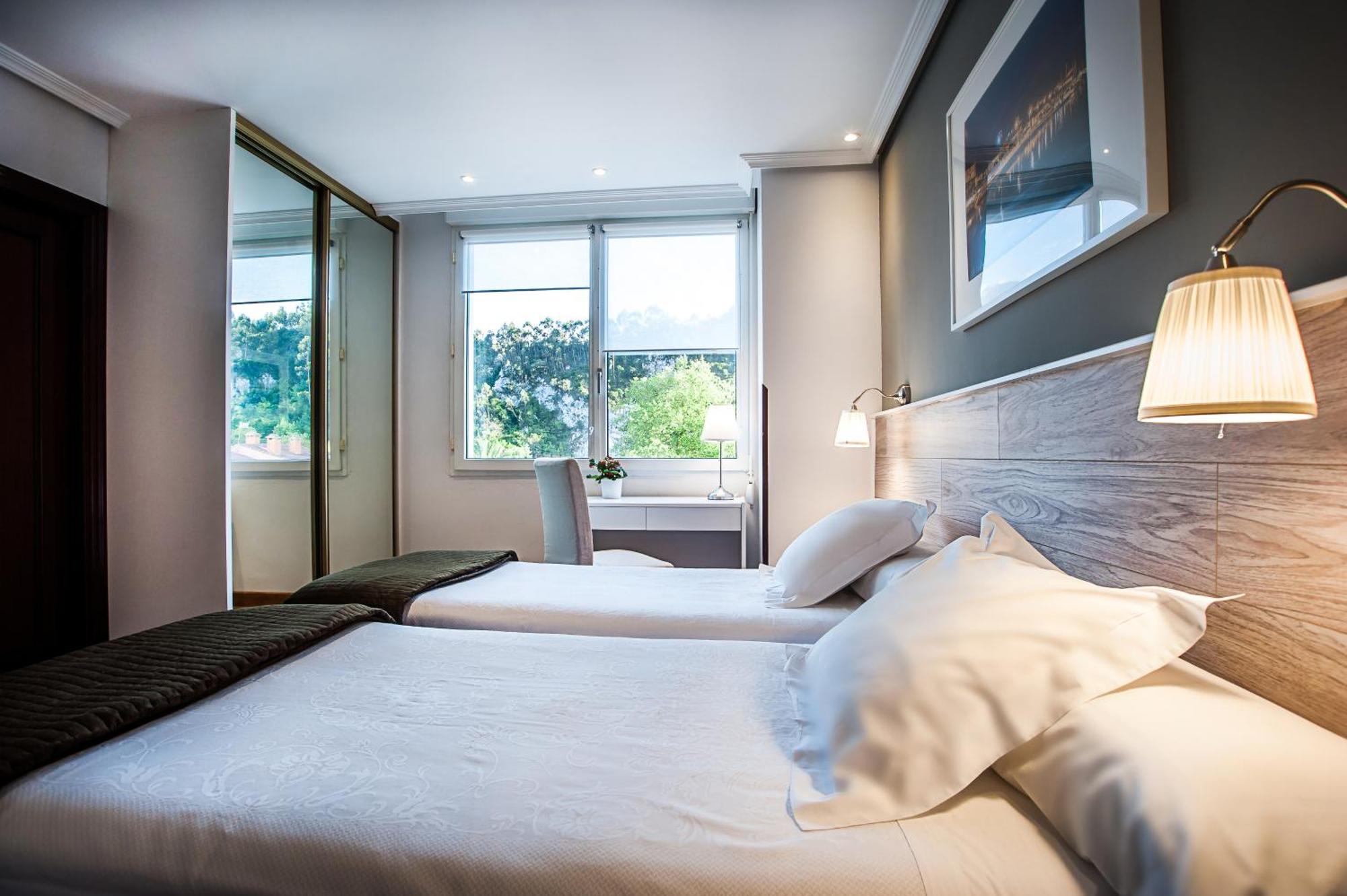 ריבאדסלה Hotel Don Pepe Ria חדר תמונה